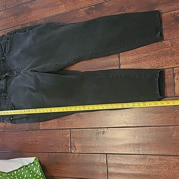 Torrid Distressed Black Denim Bombshell Skinny Jeans Size 22R - Picture 4 of 7